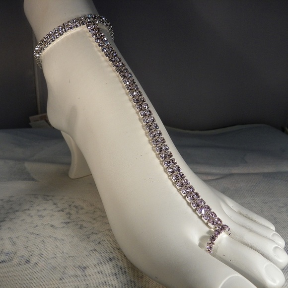Rhinestone Foot Jewelry. - Picture 2 of 3