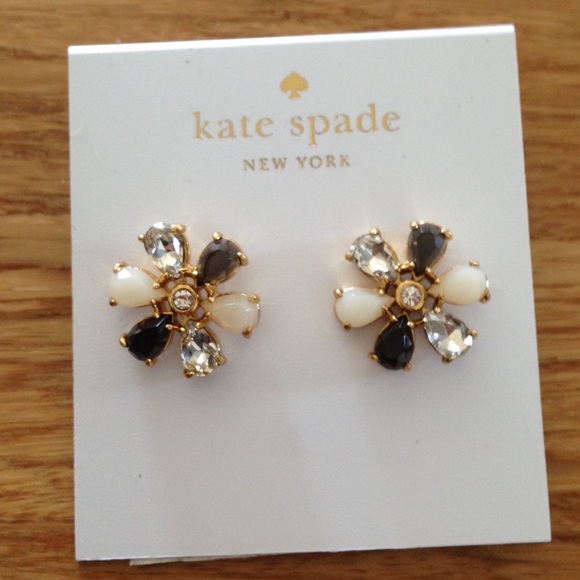 🆕 Kate Spade earrings