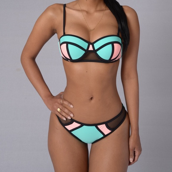 🚫SOLD🚫Colorblock bikini - Picture 1 of 4