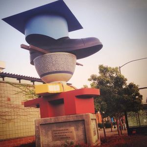 Meet your Posher, Phụng