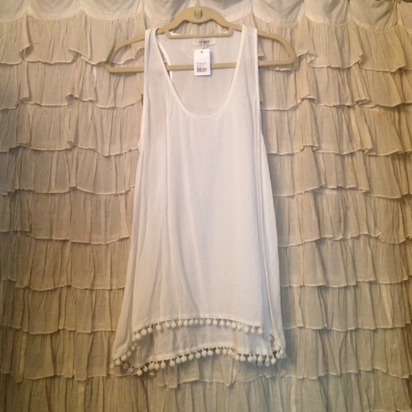Umgee white Pom Pom tank