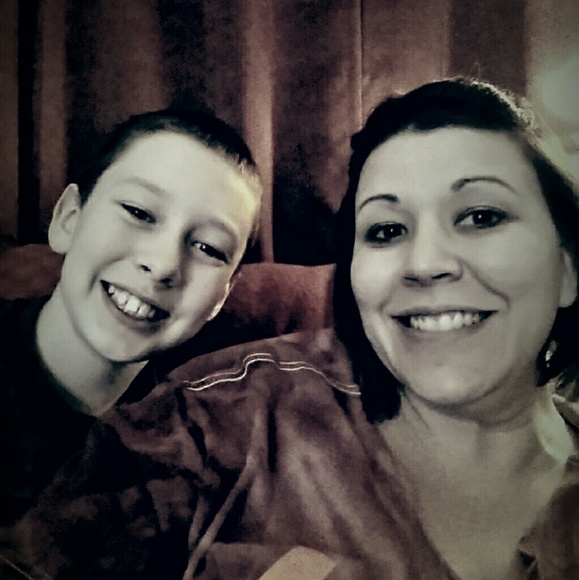 Meet your Posher, Paula - Picture 1 of 2