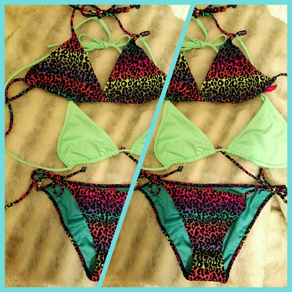 Brand new Victoria's secret swimsuit with 2 tops