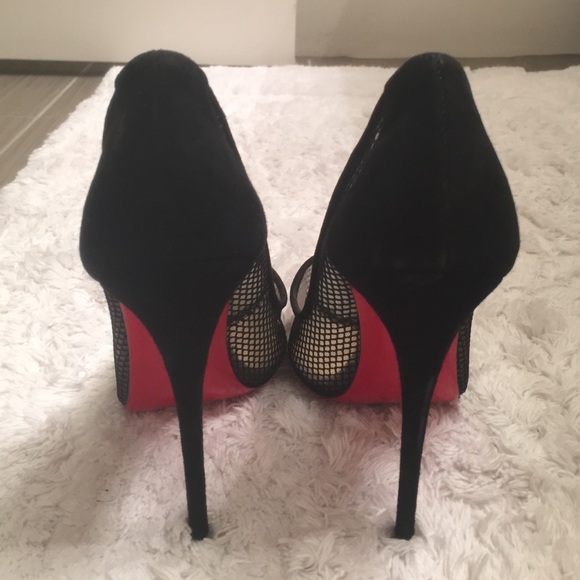 Christian Louboutin - Picture 3 of 4