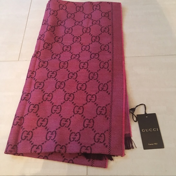 Gucci Accessories - Brand new authentic Gucci scarf with tags