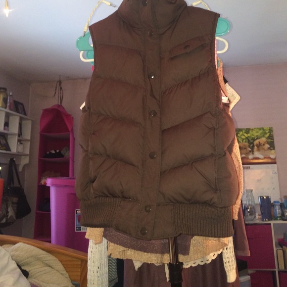 Brown Gap vest