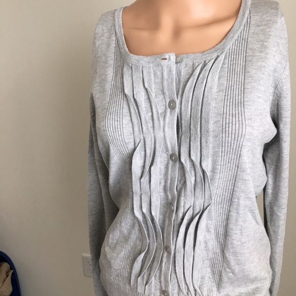 Grey button down sweater - Picture 1 of 4