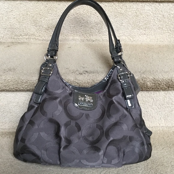 Gorgeous authentic Coach bag, lightly used!