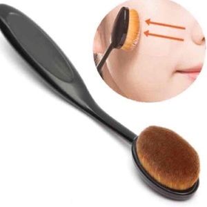 Pro Oval Brush Makeup Foundation Brush