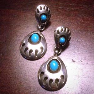 Sterling vintage bear claw earrings.