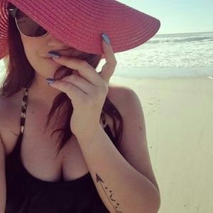 Meet your Posher, Torrie