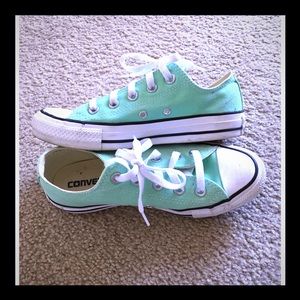 Mint green converse