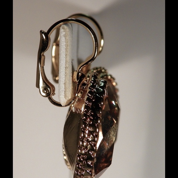 Radiant golden shadow Swarovski Crystal Earrings - Picture 2 of 2