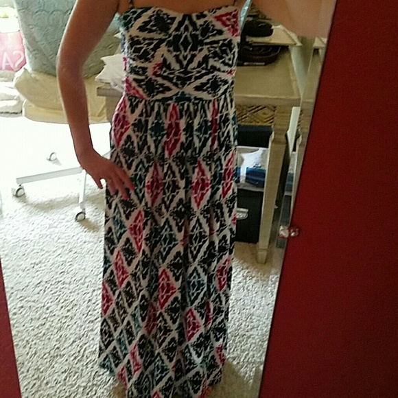 NWOT stretch maxi dress