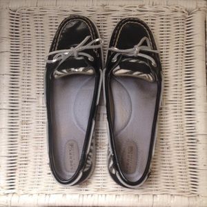 Black Sperry's