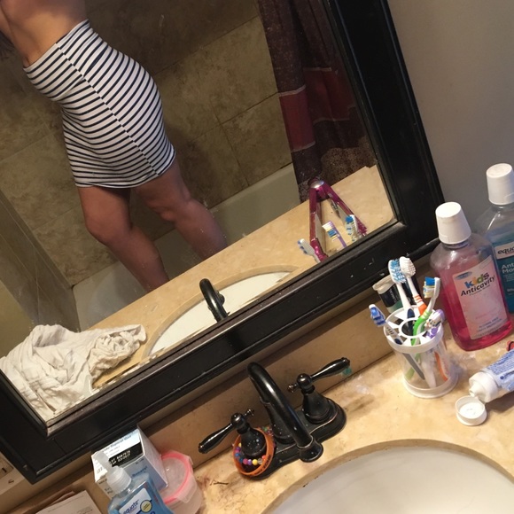 High waisted pencil skirt