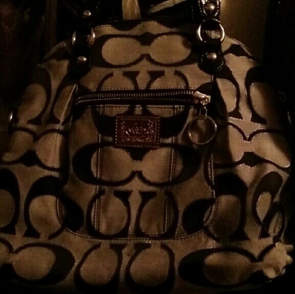 Purse - Picture 1 of 1