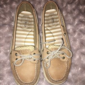 Sperry's Size 8M *GREAT condition*