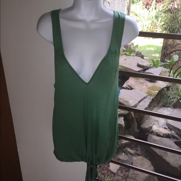 Free People gorgeous back top !!!! - Picture 2 of 3