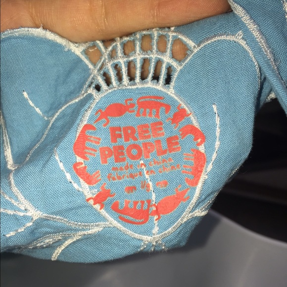 Free People gorgeous back top !!!! - Picture 3 of 3