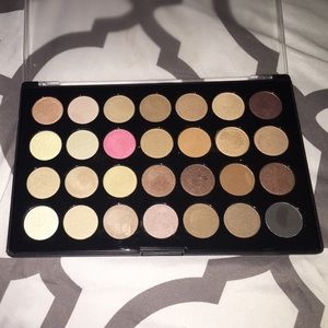 BH Cosmetics Neutral Eyes 28 eyeshadow palette