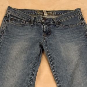 Abercrombie & Fitch jeans.