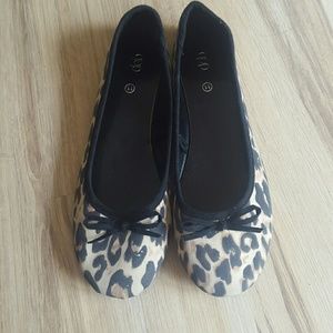 NWOT Leopard flats!