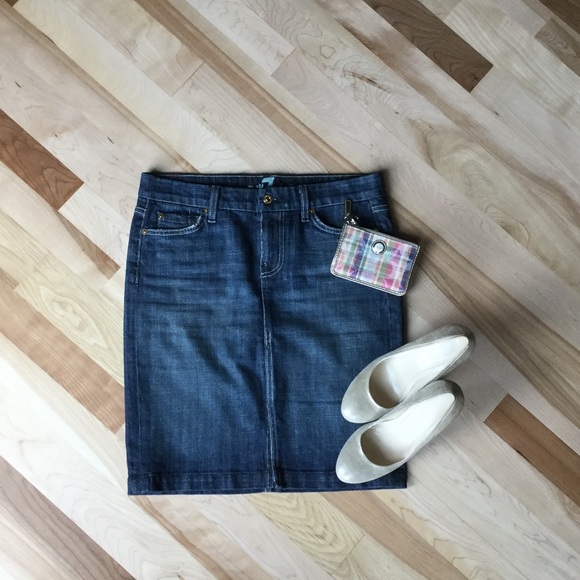 7 for all mankind jean skirt, size 28