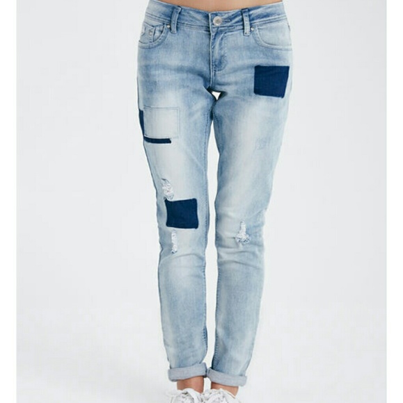Patch Cuffed Jeans - Picture 2 of 4