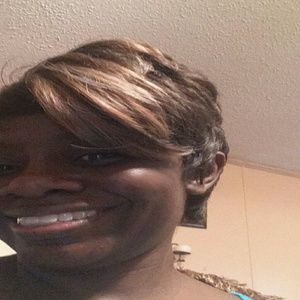 Meet your Posher, Tracy