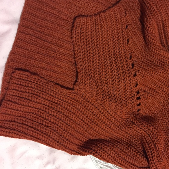 H&M Sweater - Picture 4 of 4