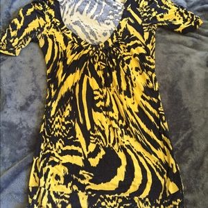 Adorable Black & yellow shirt