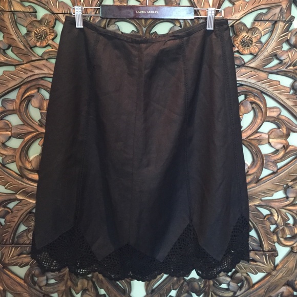 Lined linen black skirt with a crochet hem.