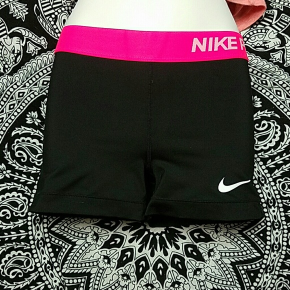 Nike || Pros