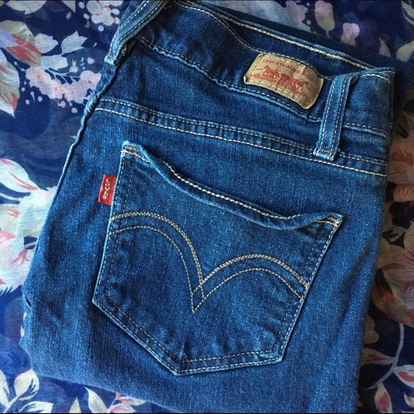 Levi's 524 Skinny Jeans
