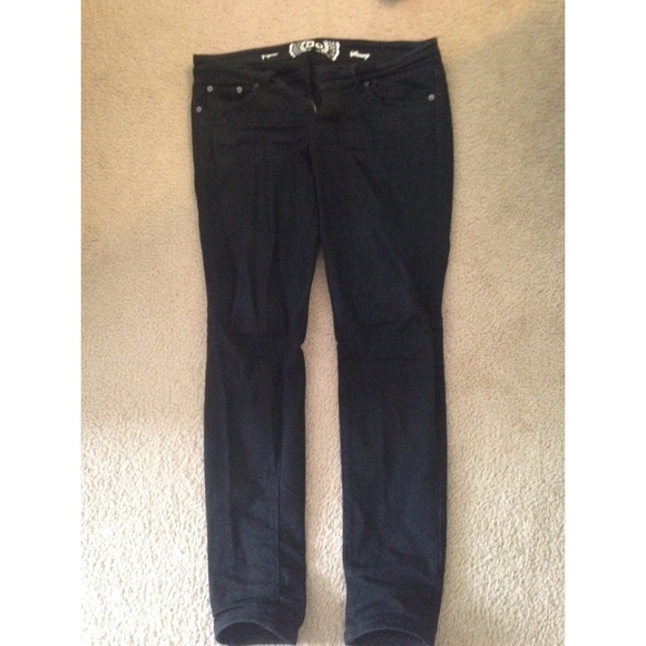 Size 7 black skinny jeans