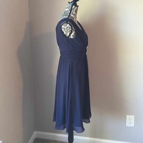 La Nouvelle Renaissance Navy Blue Sleeveless Dress. Size 4. - Picture 4 of 5