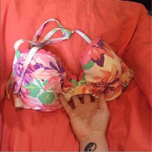 36 D Aerie bikini top