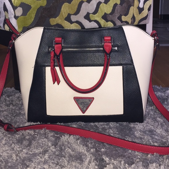 Guess Handbags - Guess Tote
