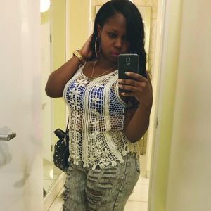 Meet your Posher, Dionna