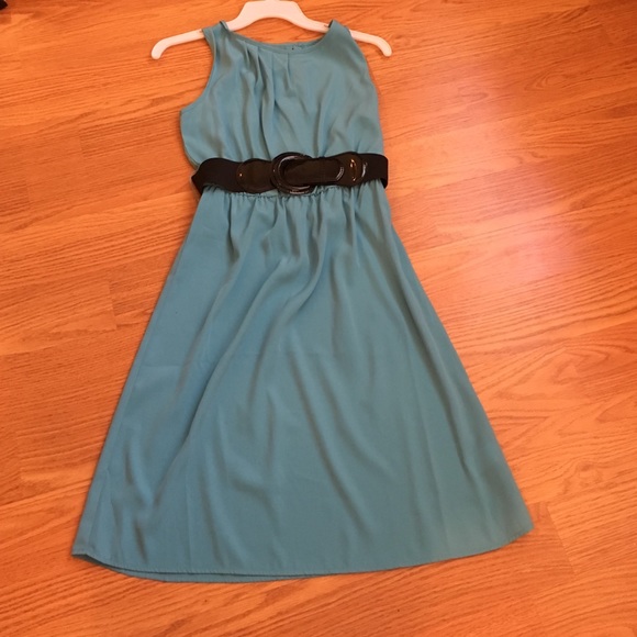 Gorgeous belted teal dress