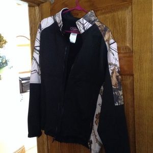 NEW Pink Camo Yukon gear,Mossy Oak shell jacket