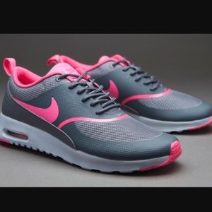 Nike Thea Gray & Pink