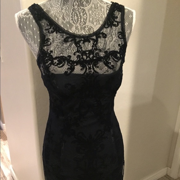 Adriana Papell flocked velvet lace dress - Picture 2 of 4
