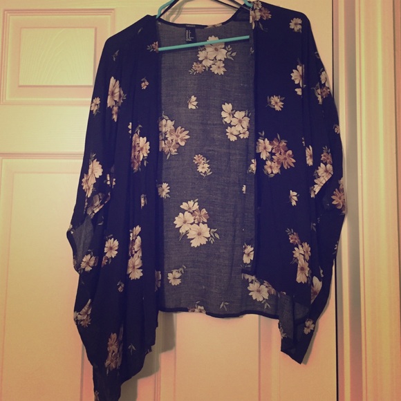 Forever 21 floral kimono