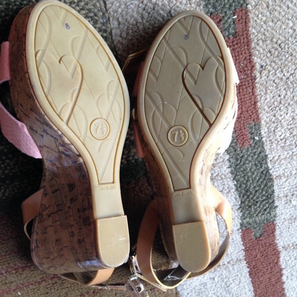 Sandal - Picture 4 of 4