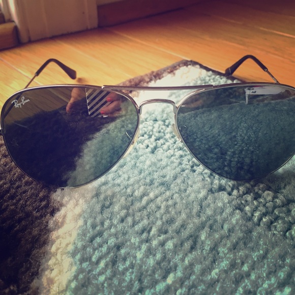 Ray ban aviator sunglasses