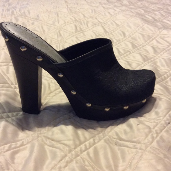 BCBG heels
