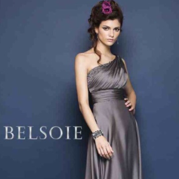 NWT Stunning Belsoie Formal Dress