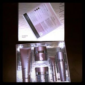 Marykay TimeWise Repair Volu-Firm Set